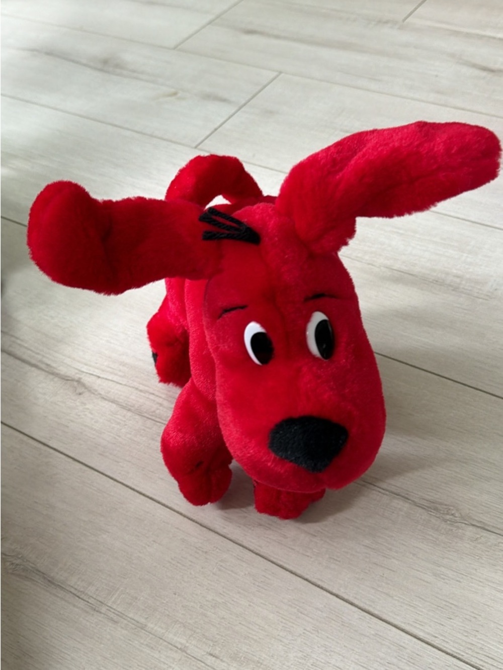 Clifford the Big Red Vintage poseable Plush Toy